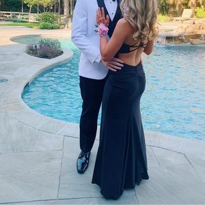 La Femme Black Prom Dress — 00